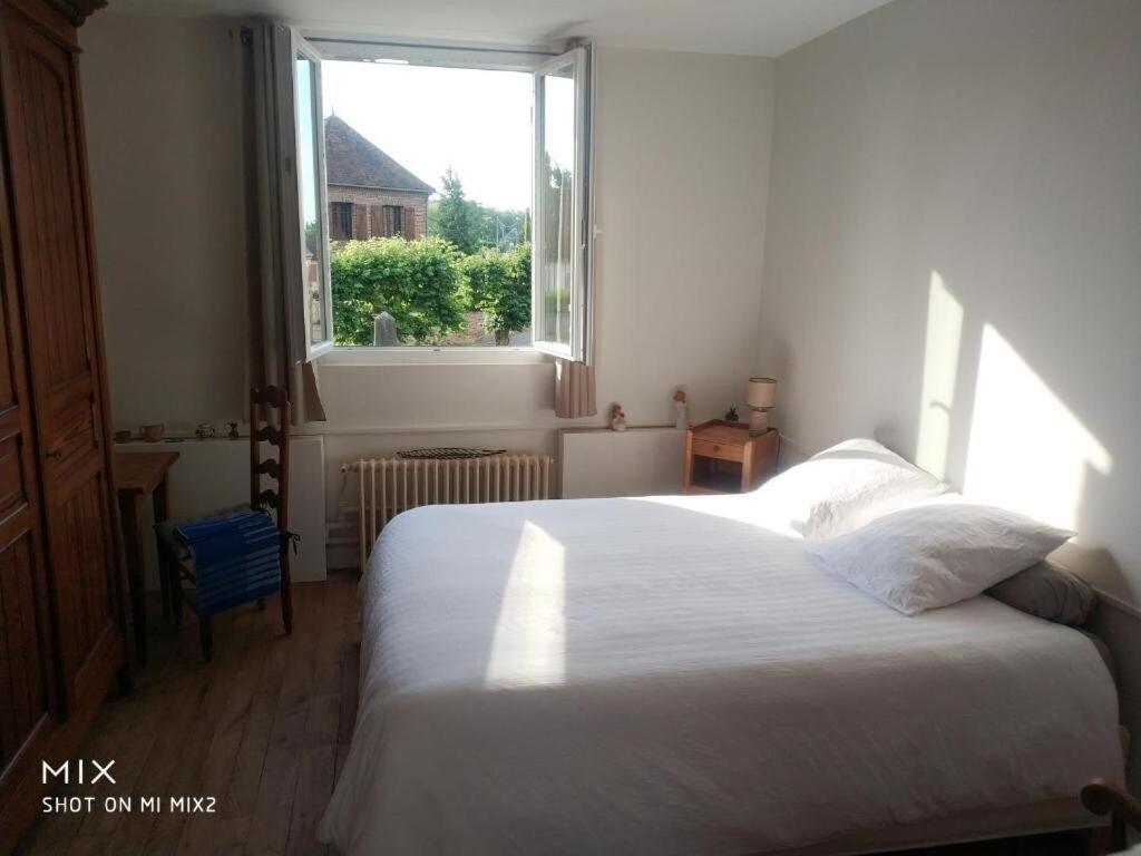 Chambre Calme Et Accueillante 13 Kmtrs Aeroport, Parking Gratuit, Navette Gare Ou Aeroport Saint-Germain-la-Poterie Exteriör bild